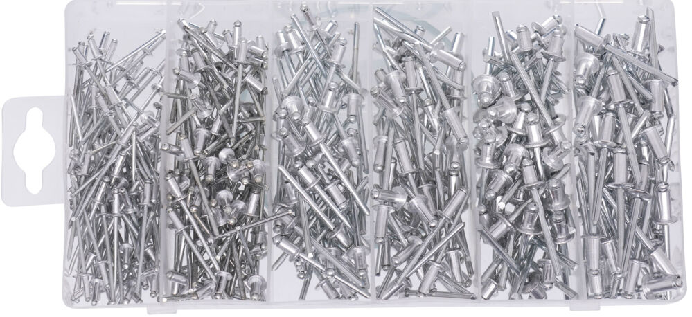 Sada hliníkových nitov v organizátore